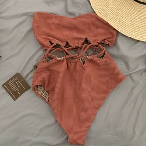NWT Acacia Mundaka one piece swim